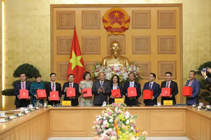 Phát động Sao Đỏ 2022 - Giải thưởng tìm kiếm và tôn vinh doanh nhân trẻ Việt Nam - Ảnh 4. Phát động Sao Đỏ 2022 - Giải thưởng tìm kiếm và tôn vinh doanh nhân trẻ Việt Nam - Ảnh 4.
