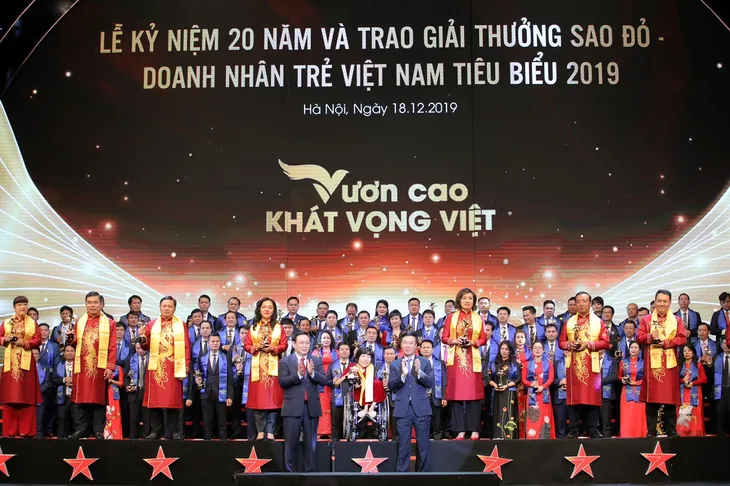 Phát động Sao Đỏ 2022 - Giải thưởng tìm kiếm và tôn vinh doanh nhân trẻ Việt Nam - Ảnh 5. Phát động Sao Đỏ 2022 - Giải thưởng tìm kiếm và tôn vinh doanh nhân trẻ Việt Nam - Ảnh 5.