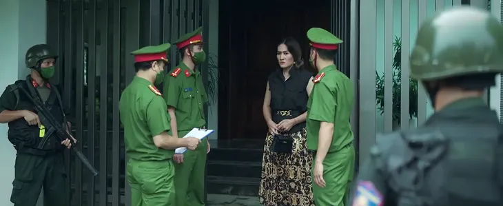 Đấu trí - Tập 5: Khám xét khẩn cấp các công ty liên quan Khải Tuấn, đến lượt CDC Đông Bình bị điều tra - Ảnh 4.