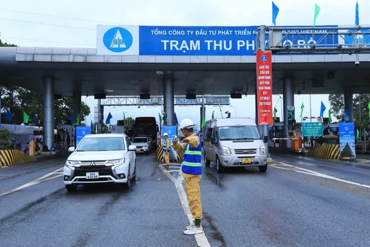 Cao tốc Cầu Giẽ - Ninh Bình chính thức chỉ thu phí không dừng - Ảnh 1. Cao tốc Cầu Giẽ - Ninh Bình chính thức chỉ thu phí không dừng - Ảnh 1.