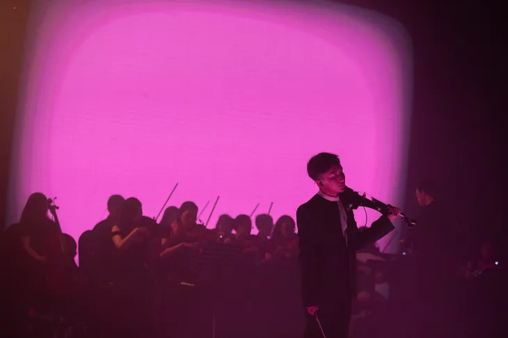 Từ EDM Violin đến “multi show”: Hoàng Rob chinh phục giấc mơ đại chúng violin - Ảnh 1. Từ EDM Violin đến “multi show”: Hoàng Rob chinh phục giấc mơ đại chúng violin - Ảnh 1.