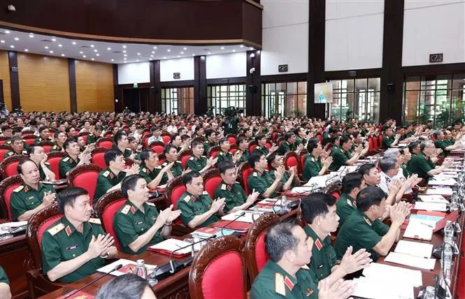 Thủ tướng: Bảo vệ vững chắc độc lập, chủ quyền, toàn vẹn lãnh thổ, không để bị động, bất ngờ trong mọi tình huống - Ảnh 3. Thủ tướng: Bảo vệ vững chắc độc lập, chủ quyền, toàn vẹn lãnh thổ, không để bị động, bất ngờ trong mọi tình huống - Ảnh 3.