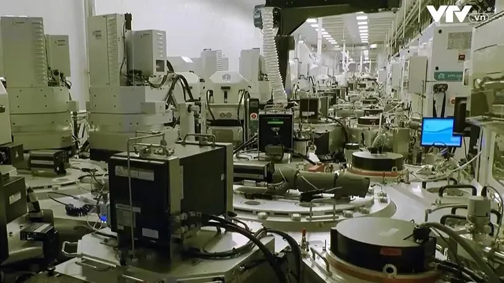 Ngành công nghiệp bán dẫn Mỹ làm gì để giảm phụ thuộc nước ngoài? - Ảnh 1. Ngành công nghiệp bán dẫn Mỹ làm gì để giảm phụ thuộc nước ngoài? - Ảnh 1.