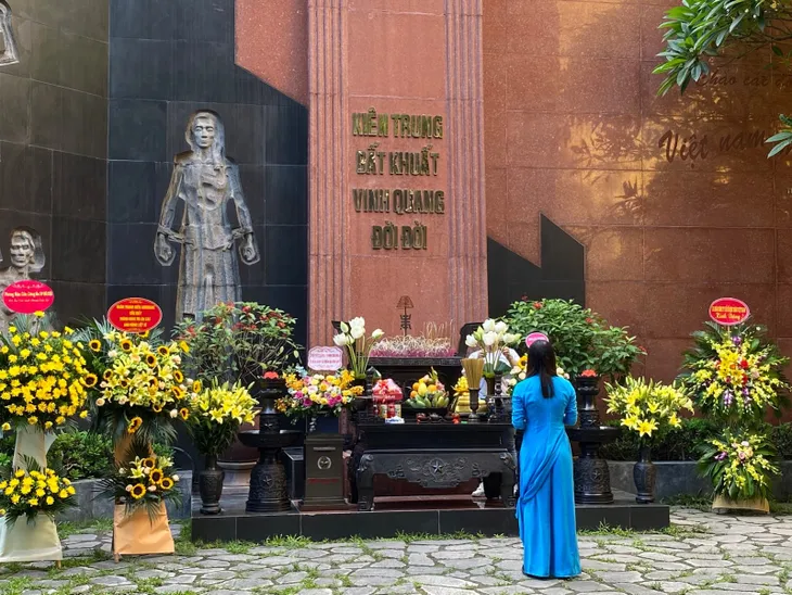 Trưng bày triển lãm chuyên đề Cung trầm tháng 7 - Ảnh 13. Trưng bày triển lãm chuyên đề Cung trầm tháng 7 - Ảnh 13.