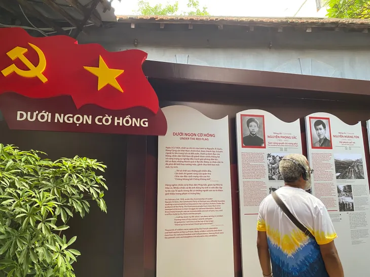 Trưng bày triển lãm chuyên đề Cung trầm tháng 7 - Ảnh 4. Trưng bày triển lãm chuyên đề Cung trầm tháng 7 - Ảnh 4.