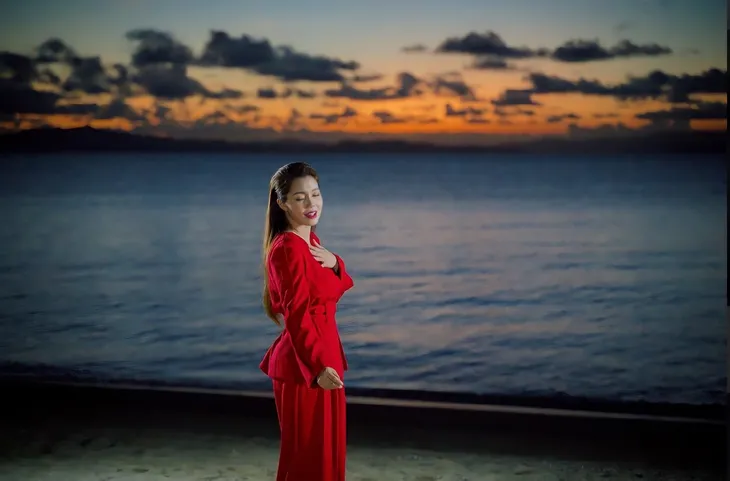 Sao Mai Nguyễn Ngọc Anh ra mắt MV mới, công bố làm liveshow tại Quảng Ninh - Ảnh 3. Sao Mai Nguyễn Ngọc Anh ra mắt MV mới, công bố làm liveshow tại Quảng Ninh - Ảnh 3.