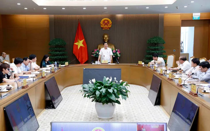 Phó Thủ tướng Lê Minh Khái: Tháo gỡ từng nút thắt, thúc đẩy giải ngân vốn đầu tư công - Ảnh 1. Phó Thủ tướng Lê Minh Khái: Tháo gỡ từng nút thắt, thúc đẩy giải ngân vốn đầu tư công - Ảnh 1.