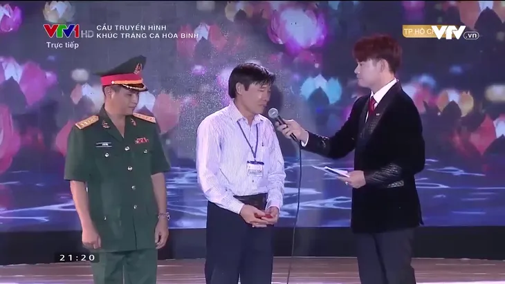 Nghẹn ngào trước 2 cuộc đoàn tụ đặc biệt trong Khúc tráng ca hòa bình - Ảnh 3. Nghẹn ngào trước 2 cuộc đoàn tụ đặc biệt trong Khúc tráng ca hòa bình - Ảnh 3.