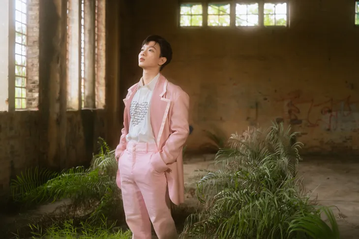 Hoàng Dũng “đốn tim khán giả với ca khúc Pop Ballad mới - Ảnh 3. Hoàng Dũng “đốn tim khán giả với ca khúc Pop Ballad mới - Ảnh 3.