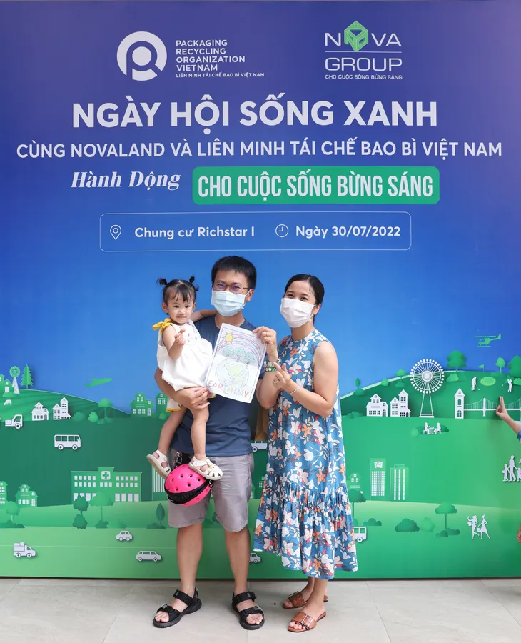 NovaGroup tiếp nối chương trình phân loại và thu gom rác thải tái chế tại nguồn - Ảnh 7. NovaGroup tiếp nối chương trình phân loại và thu gom rác thải tái chế tại nguồn - Ảnh 7.