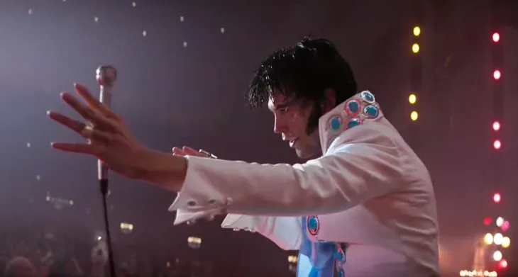Bị chê thảm hại, phim tiểu sử về Elvis Presley vẫn cố gắng bám trụ tại phòng vé - Ảnh 1. Bị chê thảm hại, phim tiểu sử về Elvis Presley vẫn cố gắng bám trụ tại phòng vé - Ảnh 1.