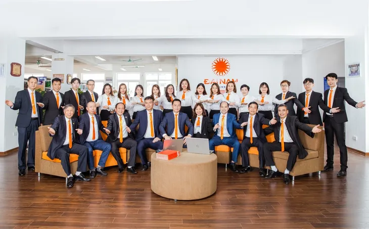 Trước kỳ thi THPT, thí sinh ồ ạt xét tuyển học bạ - Ảnh 3. Trước kỳ thi THPT, thí sinh ồ ạt xét tuyển học bạ - Ảnh 3.