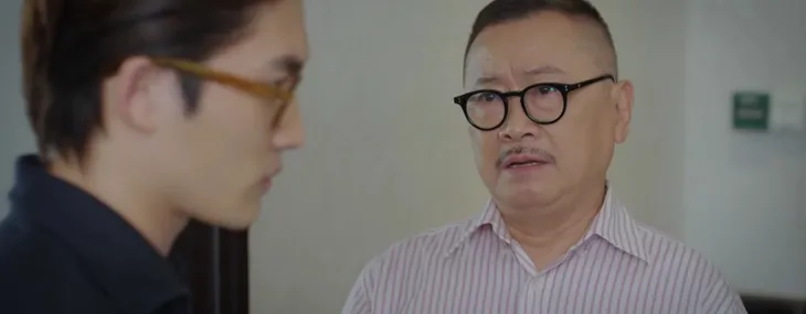 Thương ngày nắng về 2 - Tập 41: Ông Long đột quỵ, Duy trở lại chèo lái Hoàng Kim - Ảnh 9. Thương ngày nắng về 2 - Tập 41: Ông Long đột quỵ, Duy trở lại chèo lái Hoàng Kim - Ảnh 9.