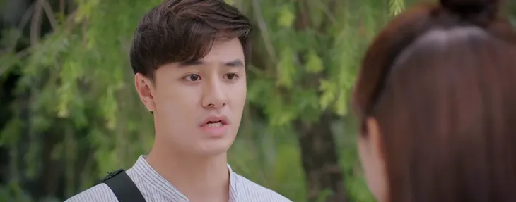 Thương ngày nắng về 2 - Tập 41: Ông Long đột quỵ, Duy trở lại chèo lái Hoàng Kim - Ảnh 11. Thương ngày nắng về 2 - Tập 41: Ông Long đột quỵ, Duy trở lại chèo lái Hoàng Kim - Ảnh 11.