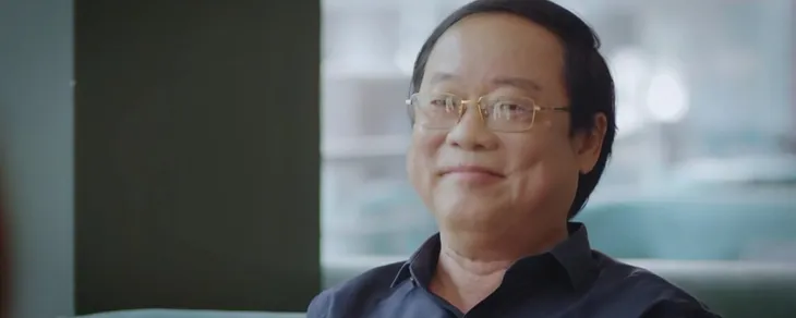 Thương ngày nắng về 2 - Tập 41: Ông Long đột quỵ, Duy trở lại chèo lái Hoàng Kim - Ảnh 2. Thương ngày nắng về 2 - Tập 41: Ông Long đột quỵ, Duy trở lại chèo lái Hoàng Kim - Ảnh 2.