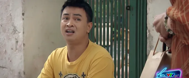 Lối nhỏ vào đời -Tập 19: Ông Thành cấp cứu, 2 con vẫn nhởn nhơ gây sự - Ảnh 8. Lối nhỏ vào đời -Tập 19: Ông Thành cấp cứu, 2 con vẫn nhởn nhơ gây sự - Ảnh 8.