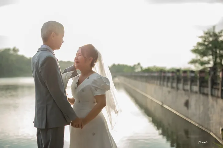Cuộc sống tươi đẹp: Ngắm bộ ảnh cưới tình bể tình của cặp đôi ông bà khắc khẩu - Ảnh 4. Cuộc sống tươi đẹp: Ngắm bộ ảnh cưới tình bể tình của cặp đôi ông bà khắc khẩu - Ảnh 4.