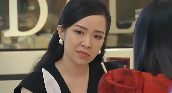 Lối nhỏ vào đời - Tập 20: Thảo thừa nhận muốn chiếm cơ ngơi nhà ông Hoàng - Ảnh 2. Lối nhỏ vào đời - Tập 20: Thảo thừa nhận muốn chiếm cơ ngơi nhà ông Hoàng - Ảnh 2.