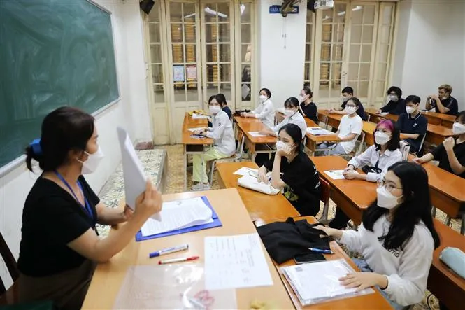 Ngày đầu tiên thi tốt nghiệp THPT, thí sinh cần lưu ý những gì? - Ảnh 2.