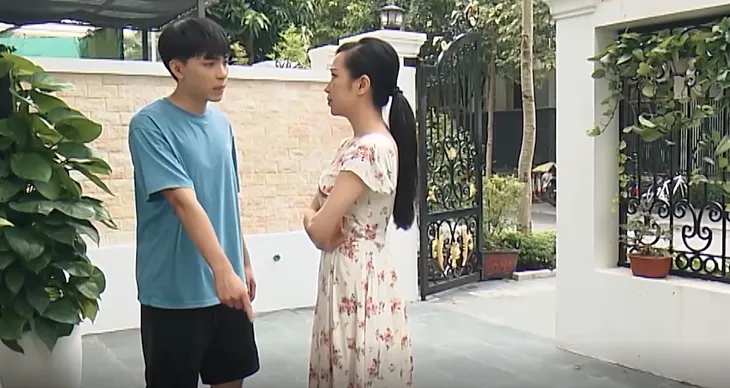 Lối nhỏ vào đời - Tập 21: Thảo được ông Hoàng giao quản lý Dũng - Ảnh 8. Lối nhỏ vào đời - Tập 21: Thảo được ông Hoàng giao quản lý Dũng - Ảnh 8.