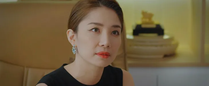 Thương ngày nắng về: Mẹ kế trẻ đẹp bất ngờ, sánh đôi bên Duy - Ảnh 9. Thương ngày nắng về: Mẹ kế trẻ đẹp bất ngờ, sánh đôi bên Duy - Ảnh 9.