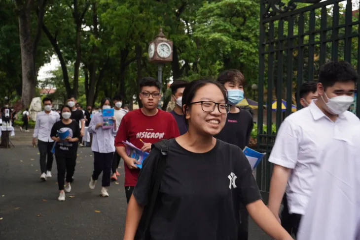 Kỳ thi tốt nghiệp THPT 2022: Đề thi tổ hợp không khó - Ảnh 1. Kỳ thi tốt nghiệp THPT 2022: Đề thi tổ hợp không khó - Ảnh 1.