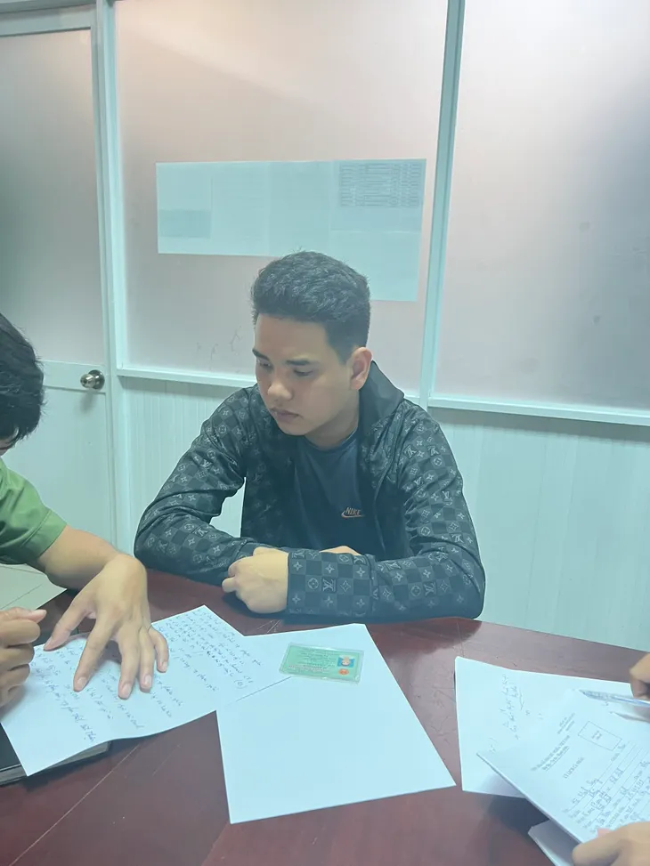 Bà Rịa - Vũng Tàu: Triệt phá đường dây lừa đảo đầu tư trực tuyến chiếm đoạt 60 tỷ đồng - Ảnh 2. Bà Rịa - Vũng Tàu: Triệt phá đường dây lừa đảo đầu tư trực tuyến chiếm đoạt 60 tỷ đồng - Ảnh 2.