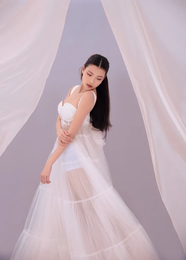 Thúy Diễm: Nhan sắc, sự nghiệp thăng hoa ở tuổi 36 - Ảnh 10. Thúy Diễm: Nhan sắc, sự nghiệp thăng hoa ở tuổi 36 - Ảnh 10.