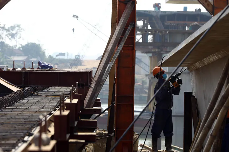 Đẩy nhanh hơn tiến độ giải ngân vốn đầu tư công - Ảnh 1.