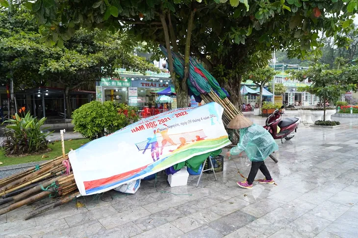Thứ trưởng Bộ NN&PTNT kiểm tra công tác ứng phó với bão số 2 tại Hải Phòng - Ảnh 1. Thứ trưởng Bộ NN&PTNT kiểm tra công tác ứng phó với bão số 2 tại Hải Phòng - Ảnh 1.