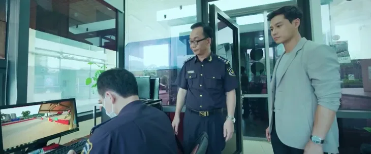 Đấu trí - Tập 16: “Bảo kê” cho Thịnh Gia buôn lậu, Chi cục trưởng Chi cục Hải quan vẫn “né” được công an - Ảnh 12. Đấu trí - Tập 16: “Bảo kê” cho Thịnh Gia buôn lậu, Chi cục trưởng Chi cục Hải quan vẫn “né” được công an - Ảnh 12.