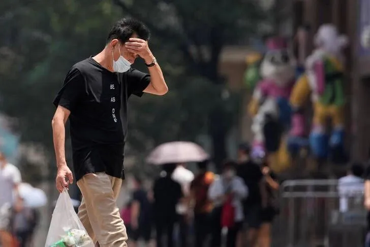 Nắng nóng, bão lụt hoành hoành trên khắp thế giới - Ảnh 2. Nắng nóng, bão lụt hoành hoành trên khắp thế giới - Ảnh 2.