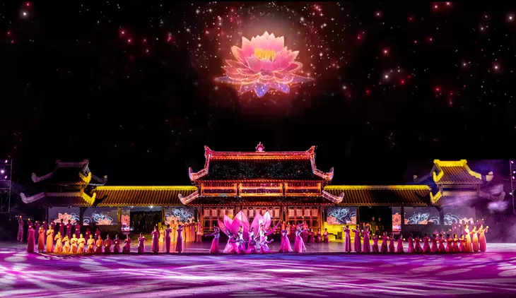 Đạo diễn Đặng Lê Minh Trí: Hãy biến khát vọng thành hành động nhiệt huyết thanh xuân - Ảnh 2. Đạo diễn Đặng Lê Minh Trí: Hãy biến khát vọng thành hành động nhiệt huyết thanh xuân - Ảnh 2.