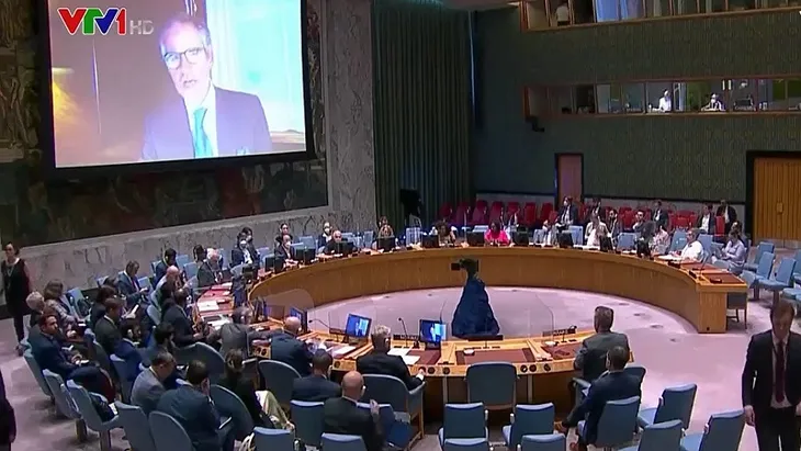 Nhà máy điện hạt nhân ở Ukraine liên tục bị tấn công, HĐBA họp khẩn cấp - Ảnh 1. Nhà máy điện hạt nhân ở Ukraine liên tục bị tấn công, HĐBA họp khẩn cấp - Ảnh 1.
