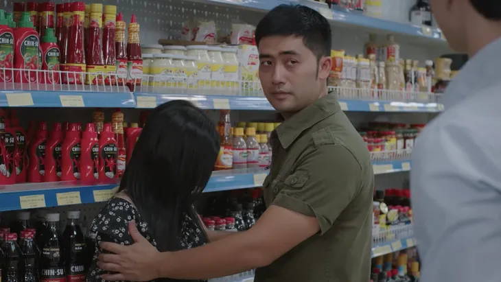 Ga-ra hạnh phúc - Tập 4: Quân (Bình An) được chị sếp gạ mua hải sản tẩm bổ - Ảnh 4. Ga-ra hạnh phúc - Tập 4: Quân (Bình An) được chị sếp gạ mua hải sản tẩm bổ - Ảnh 4.