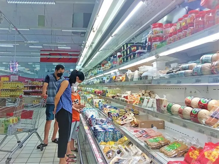 Giá hàng hóa giảm chưa tương xứng mức giảm giá xăng - Ảnh 1. Giá hàng hóa giảm chưa tương xứng mức giảm giá xăng - Ảnh 1.