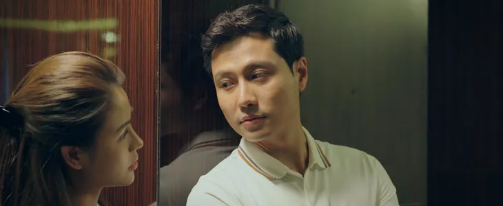 Đấu trí - Tập 20: Bất ngờ con gái sếp hải quan cùng hội rich kid với con trai tay buôn Thịnh Gia - Ảnh 8. Đấu trí - Tập 20: Bất ngờ con gái sếp hải quan cùng hội rich kid với con trai tay buôn Thịnh Gia - Ảnh 8.