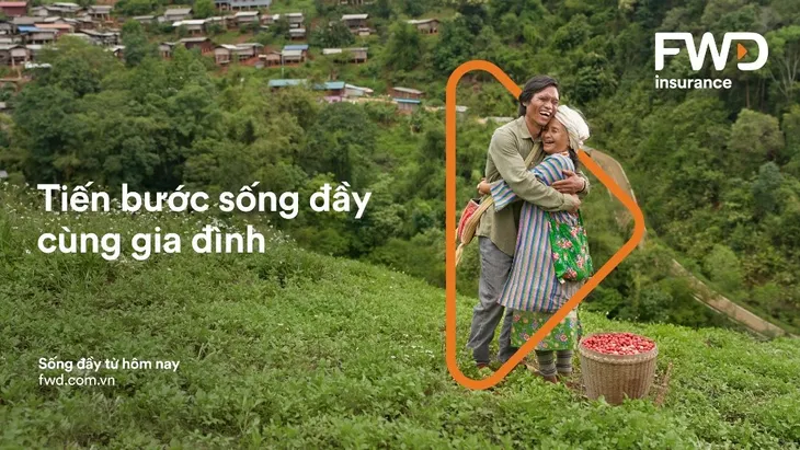 Cần lắm những chiến dịch mang thông điệp tích cực như “Tiến bước sống đầy” của FWD - Ảnh 2. Cần lắm những chiến dịch mang thông điệp tích cực như “Tiến bước sống đầy” của FWD - Ảnh 2.