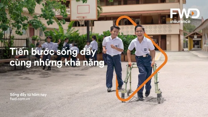 Cần lắm những chiến dịch mang thông điệp tích cực như “Tiến bước sống đầy” của FWD - Ảnh 3. Cần lắm những chiến dịch mang thông điệp tích cực như “Tiến bước sống đầy” của FWD - Ảnh 3.