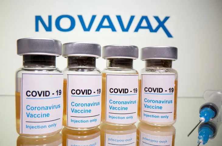 Novavax xin cấp phép sử dụng vaccine COVID-19 làm mũi tiêm tăng cường tại Mỹ - Ảnh 1. Novavax xin cấp phép sử dụng vaccine COVID-19 làm mũi tiêm tăng cường tại Mỹ - Ảnh 1.