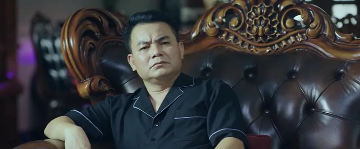 Đấu trí - Tập 21: Cậy thân quen, Giám đốc doanh nghiệp tỉ tê nhờ Chủ tịch tỉnh gỡ khó - Ảnh 2.