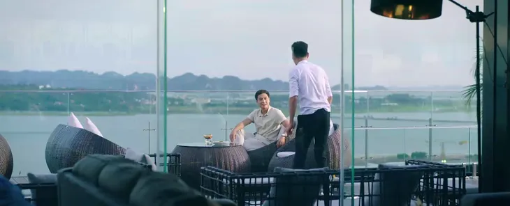 Đấu trí - Tập 20: Bất ngờ con gái sếp hải quan cùng hội rich kid với con trai tay buôn Thịnh Gia - Ảnh 1. Đấu trí - Tập 20: Bất ngờ con gái sếp hải quan cùng hội rich kid với con trai tay buôn Thịnh Gia - Ảnh 1.
