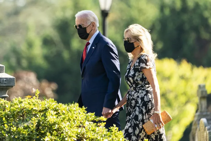 Đệ nhất phu nhân Mỹ Jill Biden dương tính với COVID-19 - Ảnh 1. Đệ nhất phu nhân Mỹ Jill Biden dương tính với COVID-19 - Ảnh 1.
