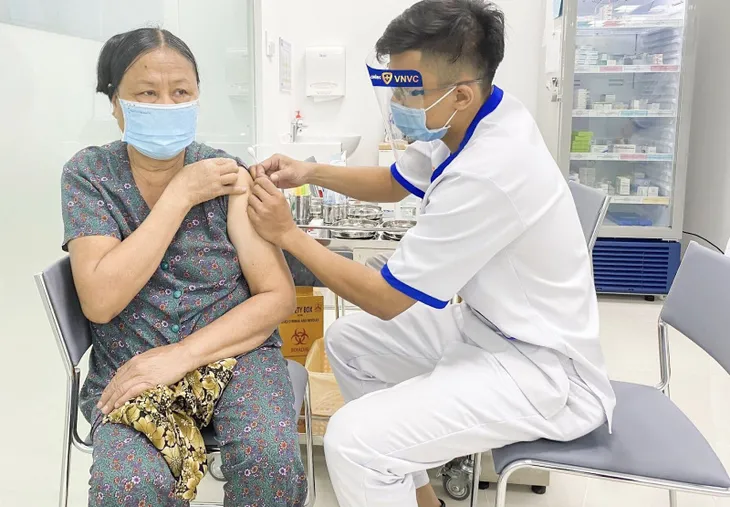 Bảo vệ phổi trước sự nguy hiểm trở lại của COVID-19 - Ảnh 1. Bảo vệ phổi trước sự nguy hiểm trở lại của COVID-19 - Ảnh 1.