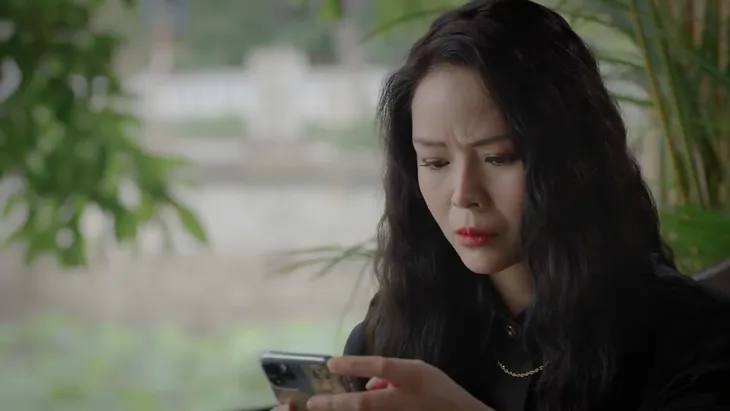 Ga-ra hạnh phúc - Tập 6: Quân và sếp nữ bị đồng nghiệp bắt thóp gian díu mập mờ - Ảnh 3.