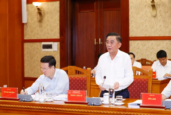 Thi hành kỷ luật 27 cán bộ thuộc diện Bộ Chính trị, Ban Bí thư quản lý - Ảnh 2. Thi hành kỷ luật 27 cán bộ thuộc diện Bộ Chính trị, Ban Bí thư quản lý - Ảnh 2.