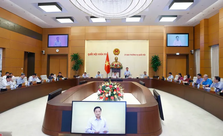 Quốc hội làm hết việc chứ không phải làm hết giờ - Ảnh 1. Quốc hội làm hết việc chứ không phải làm hết giờ - Ảnh 1.