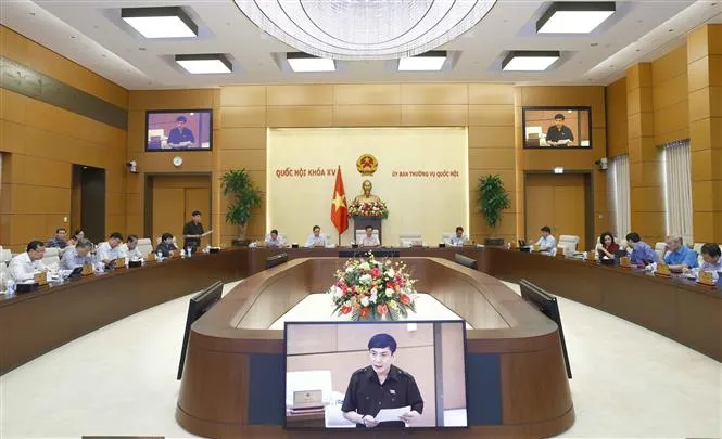 Phiên họp chuyên đề pháp luật: Chuyển trọng tâm từ Quốc hội tham luận sang thảo luận và tranh luận - Ảnh 1. Phiên họp chuyên đề pháp luật: Chuyển trọng tâm từ Quốc hội tham luận sang thảo luận và tranh luận - Ảnh 1.