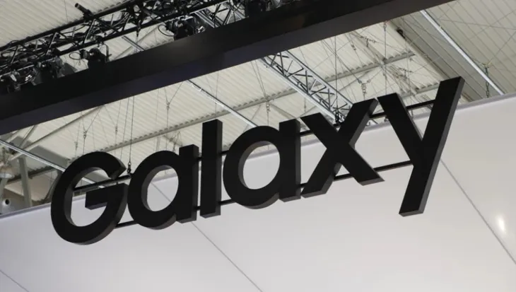 Apple đang có cơ hội thu hẹp khoảng cách với Samsung - Ảnh 1. Apple đang có cơ hội thu hẹp khoảng cách với Samsung - Ảnh 1.