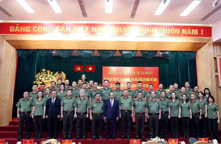Chủ động phát hiện, xử lý kịp thời những dấu hiệu vi phạm pháp luật về an ninh kinh tế - Ảnh 7. Chủ động phát hiện, xử lý kịp thời những dấu hiệu vi phạm pháp luật về an ninh kinh tế - Ảnh 7.